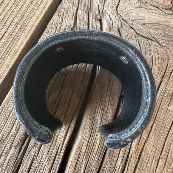 Sterling Silver Feather Black Leather Cuff Native American Bracelet - Picture 6 of 8